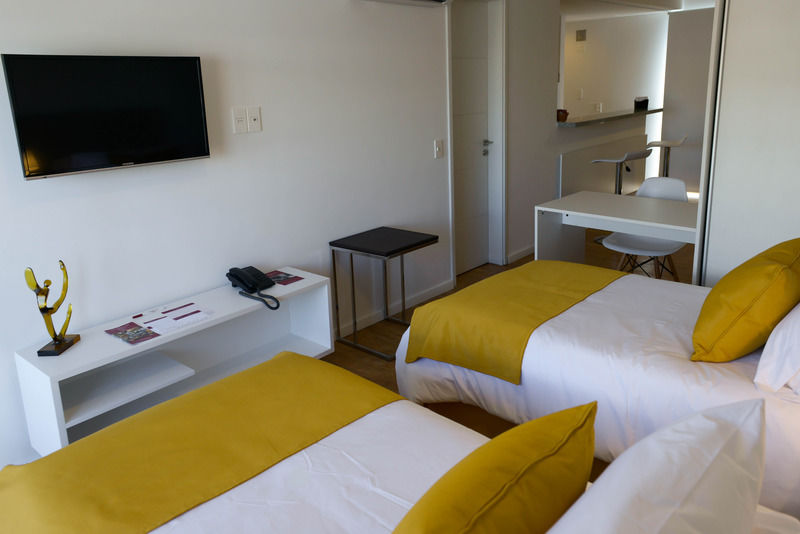 Merit Montevideo Apart & Suites Bagian luar foto